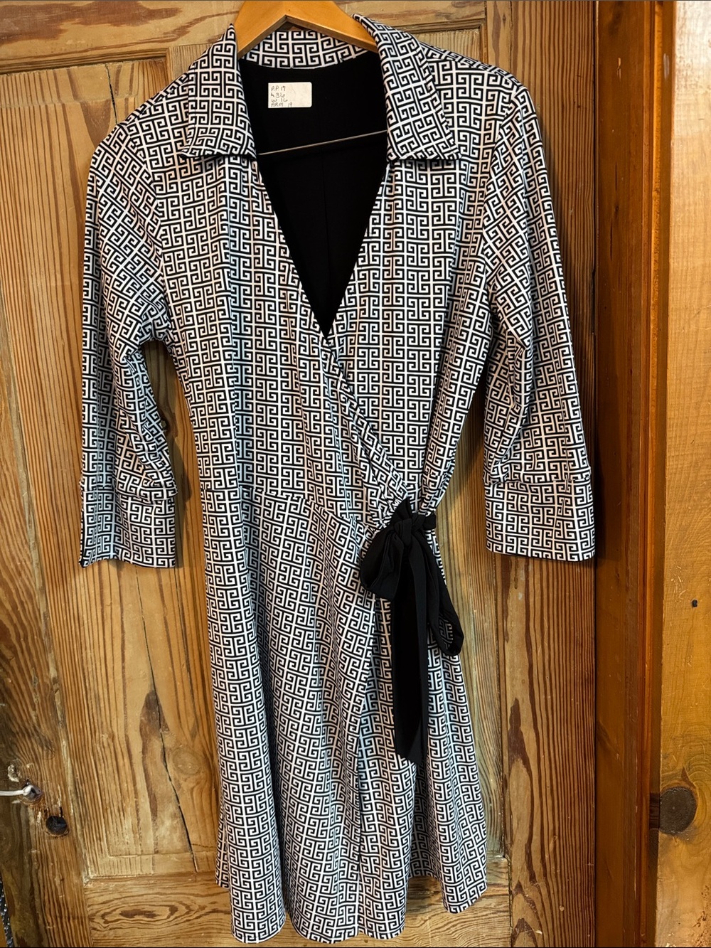 Black & White Geometric lined Wrap Dress - Women's